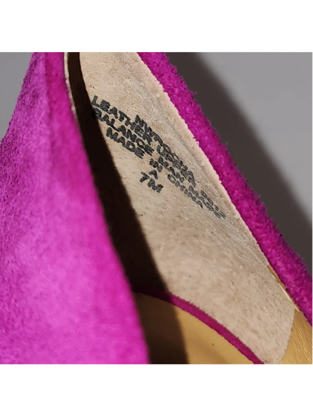 Nine West Rocha Fuchsia Magenta Suede Rainbow Striped Platform Pumps Heels 7M